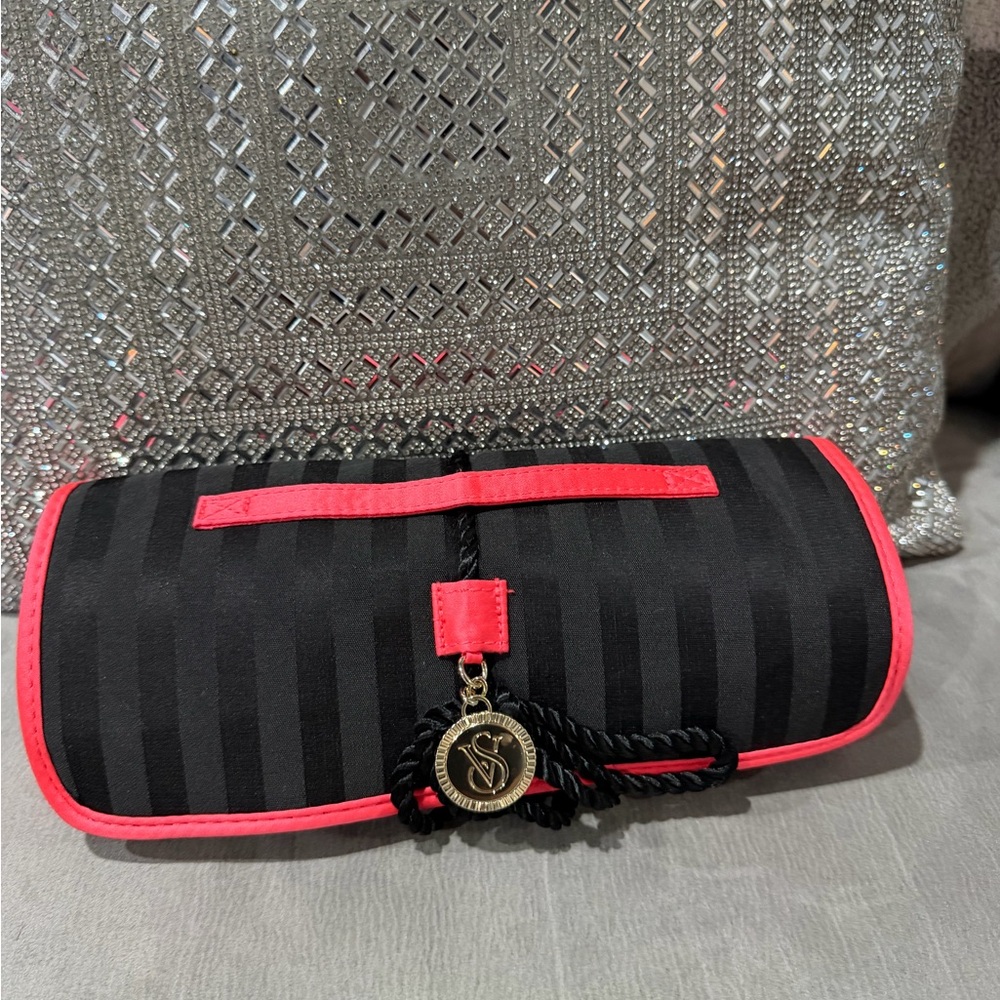 Victoria's Secret Black and Pink Travel Bag